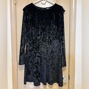 Mossimo Velvet Pullover Dress - Size Large - Black